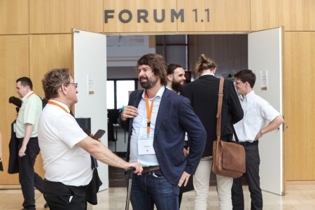 014_pause 01 (Copy).jpg